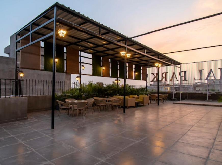גורגאון Hotel Imperial Park Sector 45 מראה חיצוני תמונה