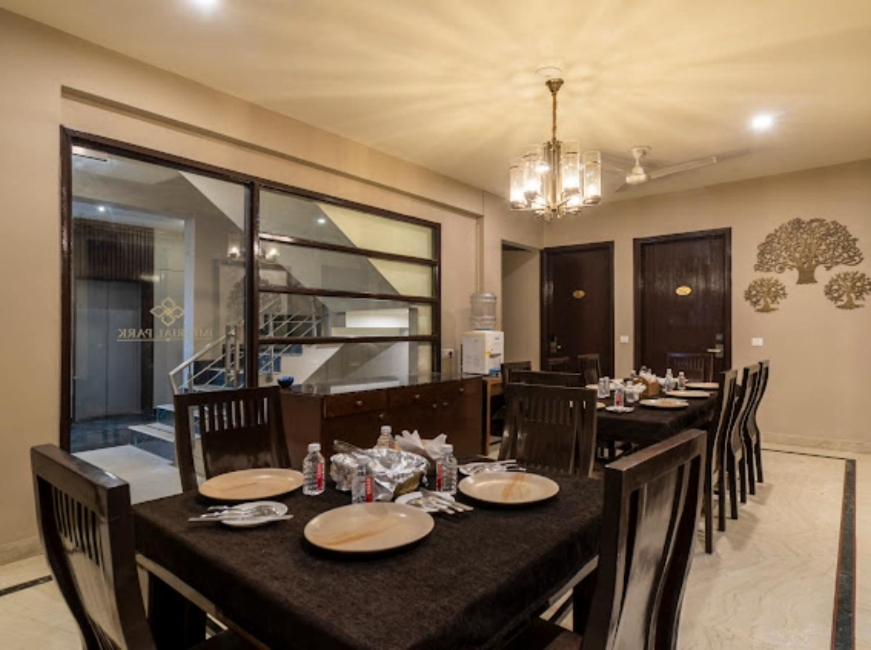גורגאון Hotel Imperial Park Sector 45 מראה חיצוני תמונה
